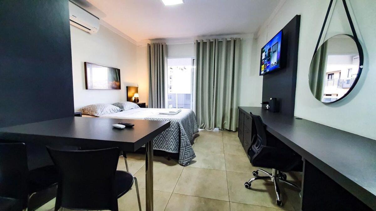 Infinite-Wifi-Garagem-Self Check-In-Pet Friendly Apartment ฮิเบเราเปรโต ภายนอก รูปภาพ